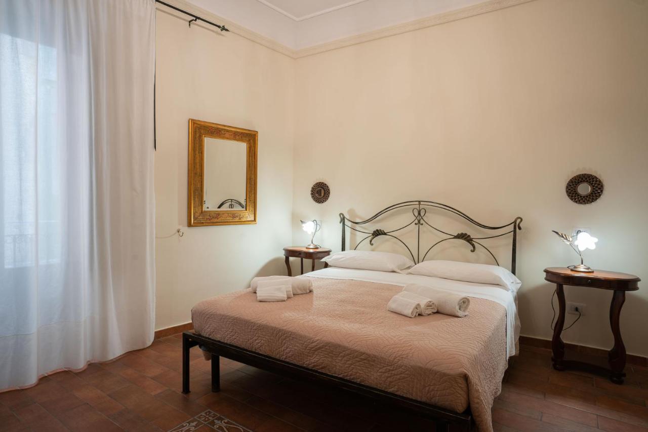 סירקוזה Ares Rooms Ortigia מראה חיצוני תמונה