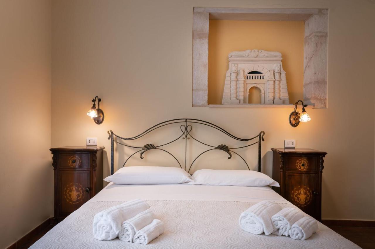 סירקוזה Ares Rooms Ortigia מראה חיצוני תמונה