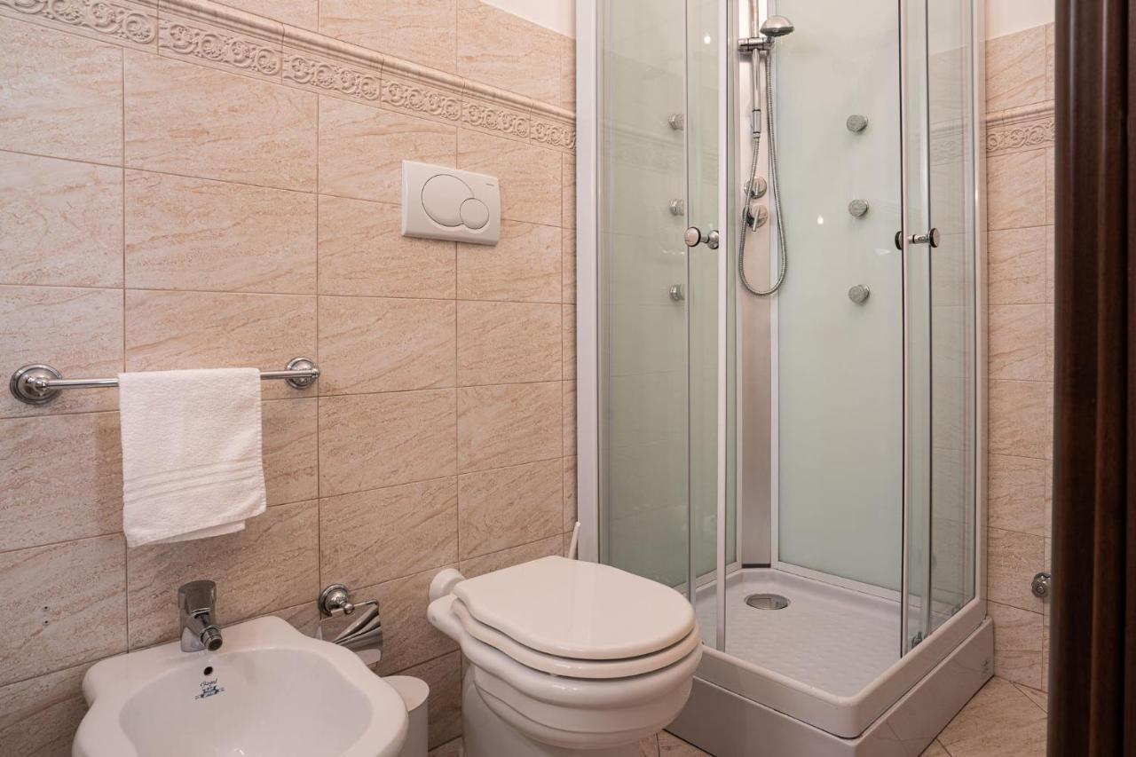 סירקוזה Ares Rooms Ortigia מראה חיצוני תמונה
