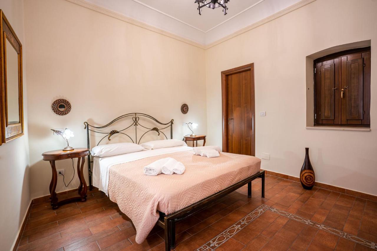 סירקוזה Ares Rooms Ortigia מראה חיצוני תמונה